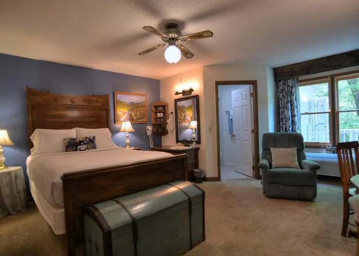 Blue Mountain Mist Country Inn