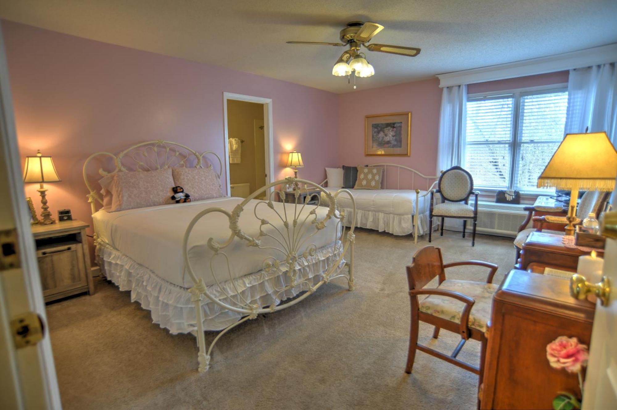Blue Mountain Mist Country Bed and breakfast Sevierville